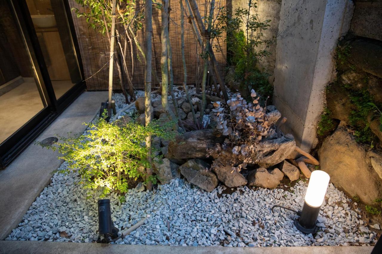 173 On The Island Enoshima Private Villa 江の島仲見世通り徒歩3分にある1日1組限定の貸切別荘 Fudžisawa Exteriér fotografie